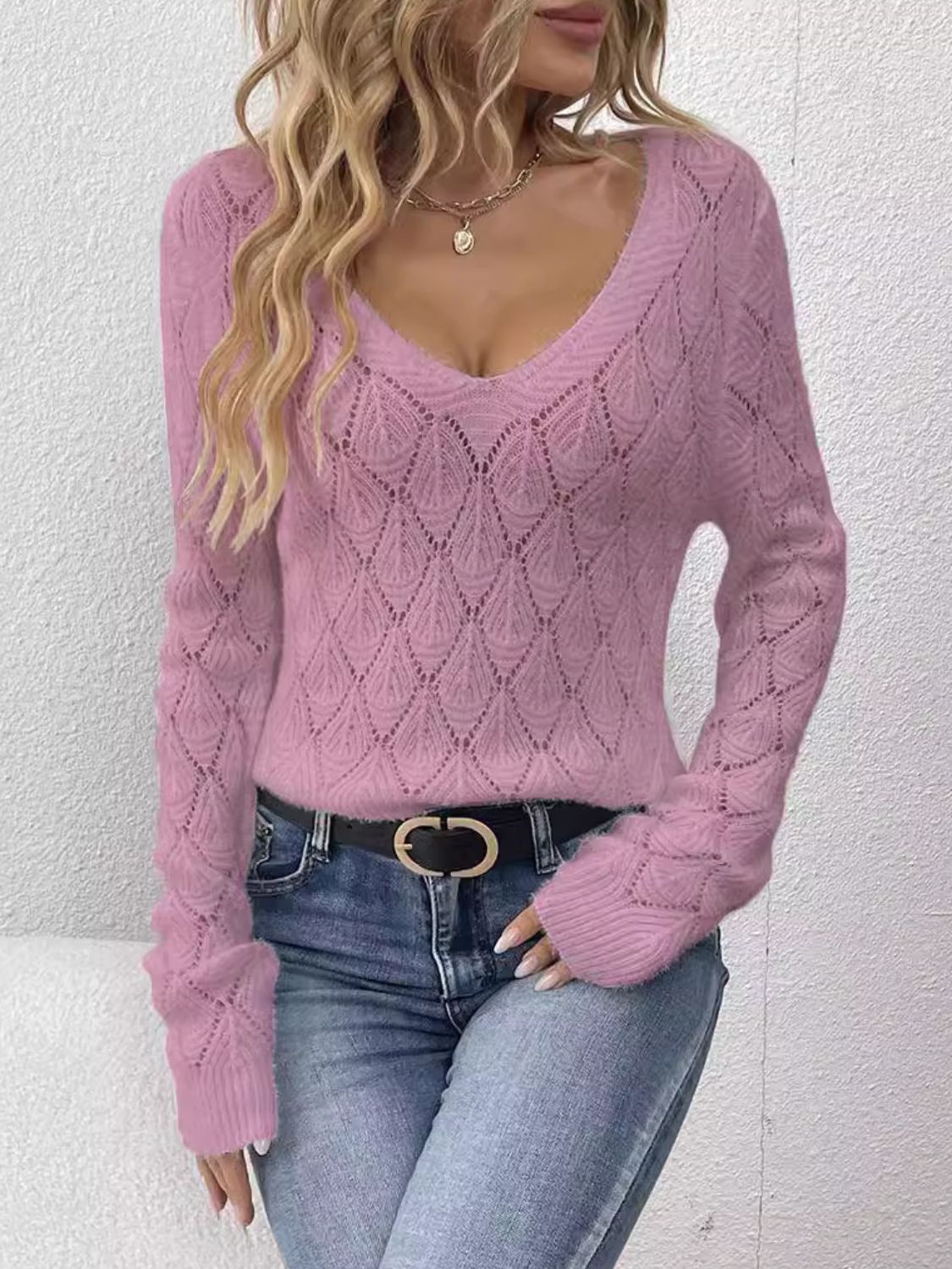 KINDRA V-NECK SWEATER